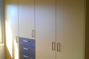 Einbauschrank